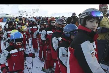 Los más de 3.500 niños que este año se apuntaron a las escuelas de invierno de la Diputación de León, por fin pudieron comenzar sus clases este fin de semana.