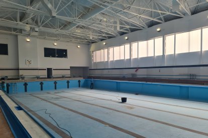 Piscina del Estadio Hispánico. DL