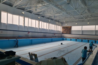 Piscina del Estadio Hispánico. DL