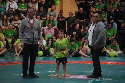 Corro de lucha leonesa Ribera-Montaña. J. NOTARIO