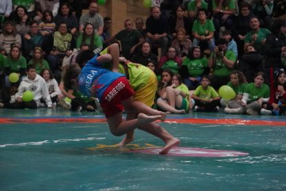 Corro de lucha leonesa Ribera-Montaña. J. NOTARIO