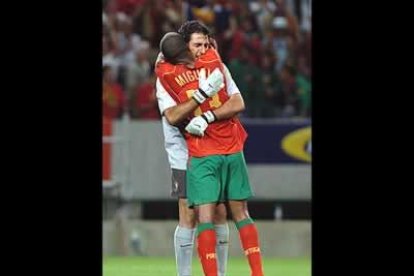 La selección española dice adiós a la Eurocopa, después de un partido en el que no consiguió meter ni un gol a la selección anfitriona.