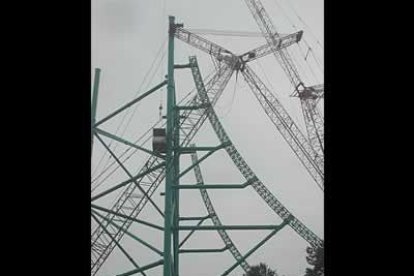 En la página web del parque se puede acceder a un sinfín de imágenes que muestran cómo se ha construido este gigante.