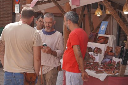Mercado medieval en Santa María del Páramo. J. NOTARIO