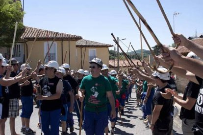 Los mineros de La Robla y Laciana reciben a los caminantes de la cuenca berciana. Rieko Uekama