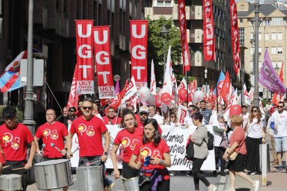 Manifestación del 1 de mayo en Ponferrada. L. DE LA MATA