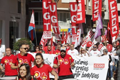 Manifestación del 1 de mayo en Ponferrada. L. DE LA MATA