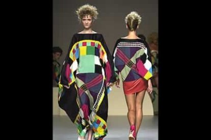 Los hermanos Muñoz también presentaron la nueva colección de su firma, Ailanto, en la jornada inaugural. Sus diseños reflejan claras influencias 