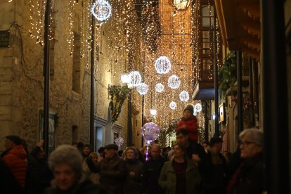 Encendido de la iluminación navideña de Ponferrada. ANA F. BARREDO (16)