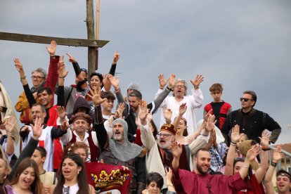 Hospital de Órbigo (León) regresa a la Edad Media para recrear las Justas del Passo Honroso. PEIO GARCÍA