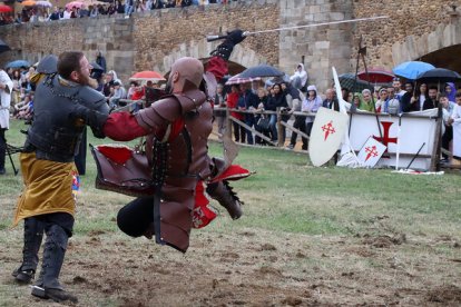 Hospital de Órbigo (León) regresa a la Edad Media para recrear las Justas del Passo Honroso. PEIO GARCÍA
