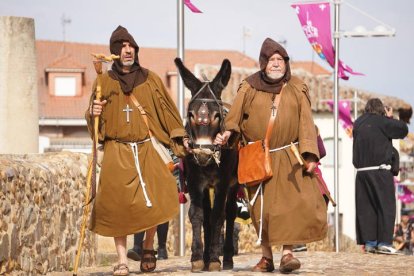 Hospital de Órbigo (León) regresa a la Edad Media para recrear las Justas del Passo Honroso. J. NOTARIO