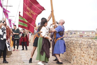 Hospital de Órbigo (León) regresa a la Edad Media para recrear las Justas del Passo Honroso. J. NOTARIO