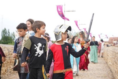 Hospital de Órbigo (León) regresa a la Edad Media para recrear las Justas del Passo Honroso. J. NOTARIO