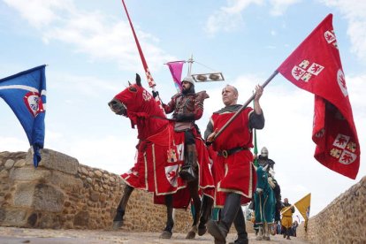 Hospital de Órbigo (León) regresa a la Edad Media para recrear las Justas del Passo Honroso. J. NOTARIO