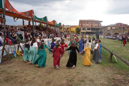 Hospital de Órbigo (León) regresa a la Edad Media para recrear las Justas del Passo Honroso. J. NOTARIO