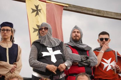 Hospital de Órbigo (León) regresa a la Edad Media para recrear las Justas del Passo Honroso. J. NOTARIO