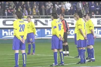 También se mostró duelo al comienzo del choque entre levantinos e italianos.