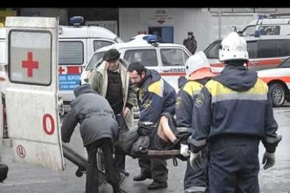 Más de 100 personas han tenido que sre hospitalizadas.