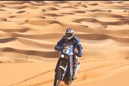 A tan sólo una jornada del fin del París-Dakar 2004, parece que las clasificaciones y los puestos del podio ya están casi adjudicados.