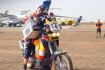 A pesar de que las jornadas están siendo duras, Roma no se duerme en los laureles y la victoria del piloto francés Sainct no le ha arrebatado el primer puesto en la general.