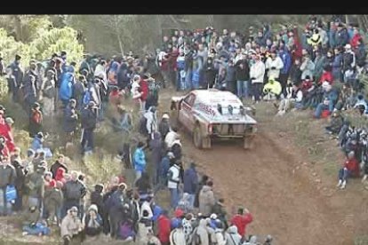 Para quienes no fue nada positiva la jornada fue para los Nissan. El finlandés Ari Vatanen acabó octavo y al británico Colin McRae noveno. Las otras dos grandes bazas de Nissan para la general chocaron levemente.