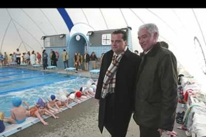 Alguno de los últimos proyectos más importantes a los que ha asistido como concejal ha sido la inauguración de la remodelación de la piscina exterior del estadio Hispánico.