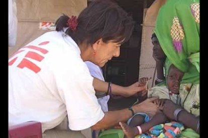 El alcalde de Cuadros, Marcos Martínez, anunció que Mercedes García recibirá un cálido homenaje del ayuntamiento y de todos los vecinos en general, no sólo por la labor cotidiana que realiza, sinó también «por su tarea humanitaria que viene desarrollando durante los últimos años en favor del Tercer Mundo o en campañas bélicas».