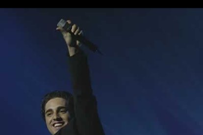 En varias ocasiones, David requirió la colaboración de la gente para que cantaran con él las estrofas de sus canciones.