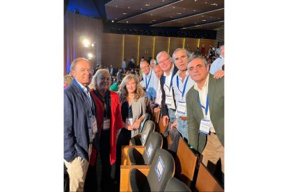 Representantes del PP con Pío García Escudero. DL