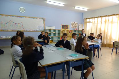 El colegio Peñacorada abre sus puertas. DL