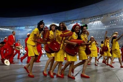 España, con una de las representaciones más numerosas de las 204 naciones presentes en estos Juegos de la XXIX Olimpiada, destacó, como siempre por su cohesión, por su alegría y por su «buen rollo».