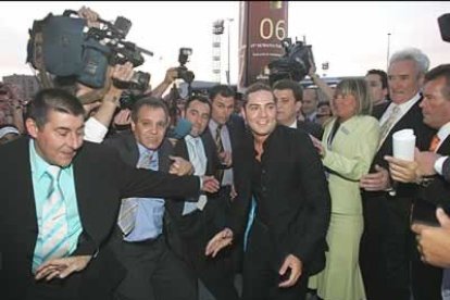 Una de las figuras más aclamadas fue el cantante David Bisbal, cuya aparición por la alfonbra roja causó un verdadero tumulto en entre el público.