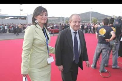 El locutor de radio deportivo José María García tampoco quiso perderse la entrega de premios.
