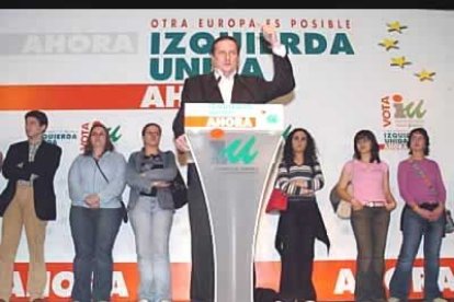 Por IU el cabeza de lista es Willy Meyer, que apuesta por un proyecto de Europa basado en la concepción de autonomía propia y alejada de la influencia de Estados Unidos.