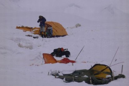 El campo I también resultó afectado por la nevada. Estos son algunos de los restos que se pudieron recuperar.