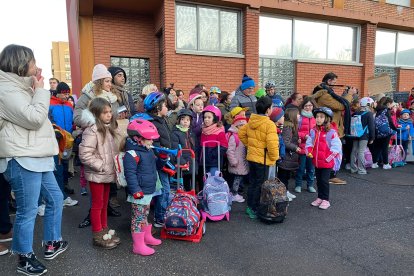 Alumnos y padres del centro. J. NOTARIO