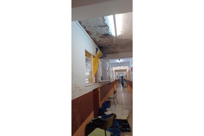 Los techos están en mal estado. DL