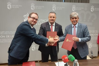 Félix Barrio, Juan Francisco García Marín y Eduardo Morán. DIPUTACIÓN DE LEÓN