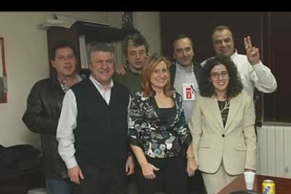 A medida que se fueron conociendo los datos, el PSOE se transformó en una fiesta.