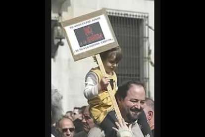 La marcha por la paz no dejó indiferente a nadie, ni a los más pequeños.