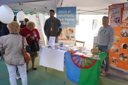 La Feria del Voluntariado en León. JONATHAN NOTARIO
