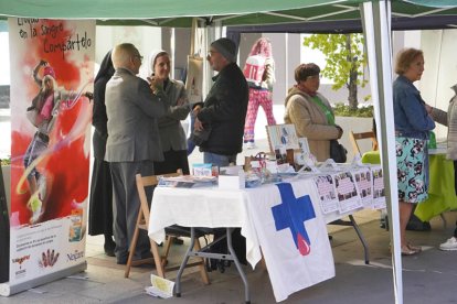 La Feria del Voluntariado en León. JONATHAN NOTARIO
