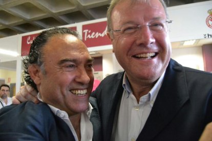 El alcalde de León, Antonio Silván, en el partido.