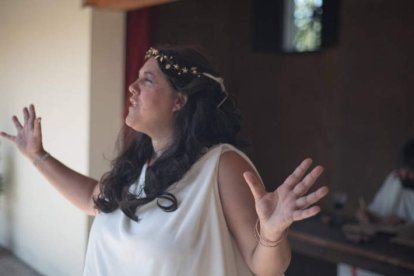 Imágenes de las distintas obras de teatro que realizan los integrantes de la compañía berciana de teatro en vivo.
