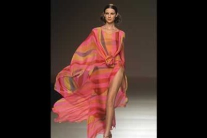 La prenda estrella de colección de Berhanyer fueron los vestidos de fiesta.