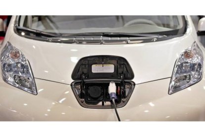 Procerso de alimentación para los coches de motor eléctrico. EFE
