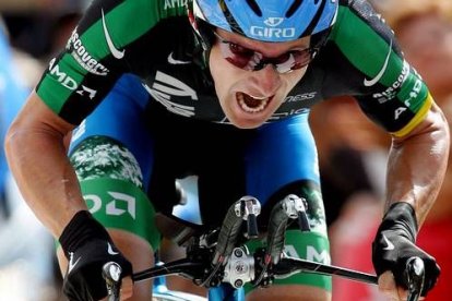 El estadounidense y compañero de equipo de Contador, Levi Leipheimer, ha ganado la etapa, y a llegado incluso a poner en duda el triunfo del español.