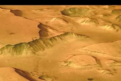 Desde hace treinta años, se supone la existencia de agua en el planeta rojo, pero no se habían podido lograr más que confirmaciones indirectas gracias a la sonda estadounidense Mars Odissey.