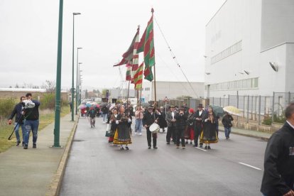 Ofrenda de los ayuntamientos del voto a La Virgen del Camino. J. NOTARIO